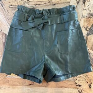 NWT Francesca’s Olive Green Faux Leather High Waisted Paperbag Shorts Tie Belt-L